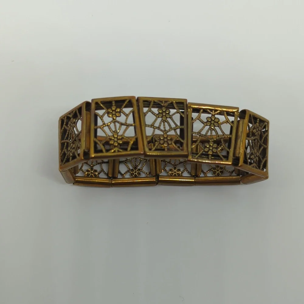 Vintage Filigree Floral Panel Stretch Bracelet and Matching Earrings - Picture 7 of 11